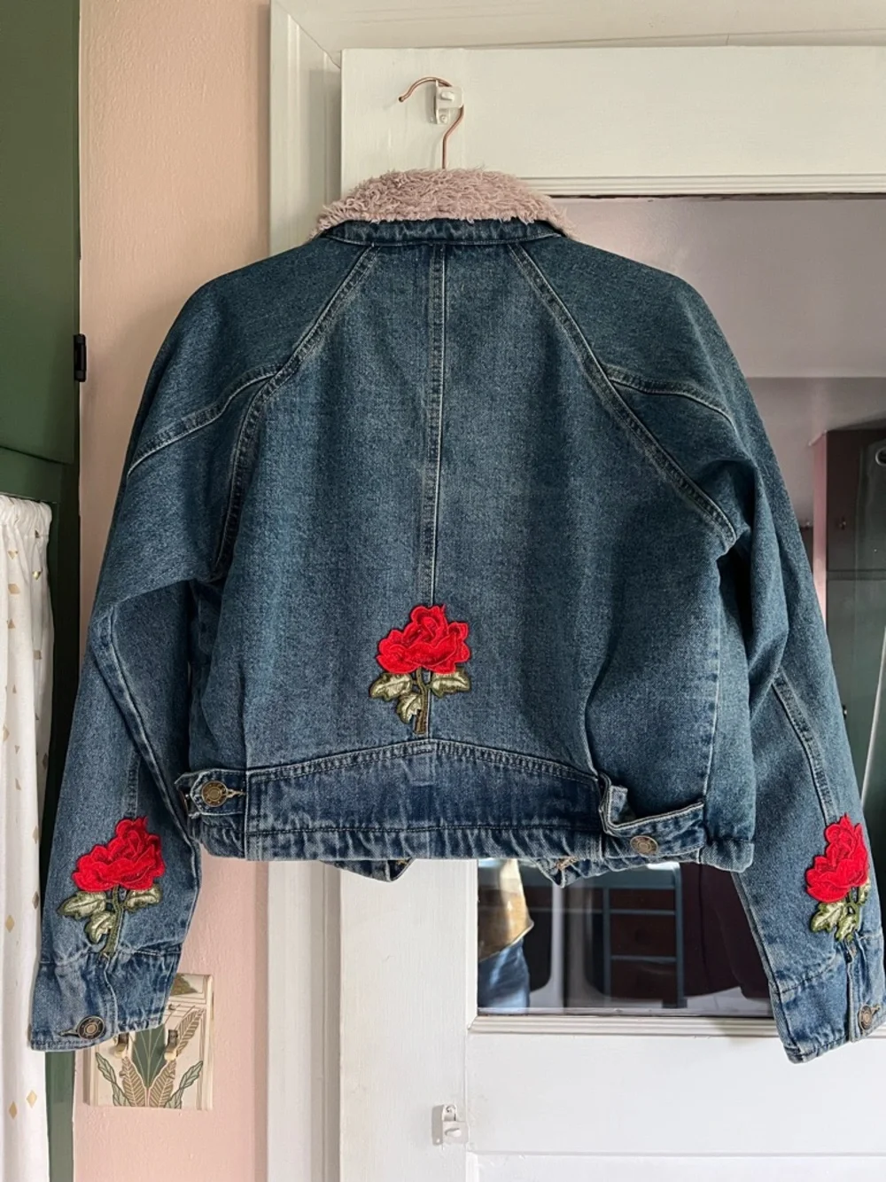 POL Blue Denim Jacket with Red Floral Appliqué and Cream Sherpa Collar & Lining - Picture 2 of 4